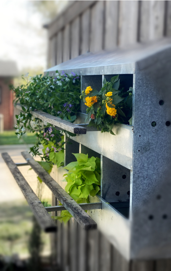 metal plant holder outdoor farmhouse style