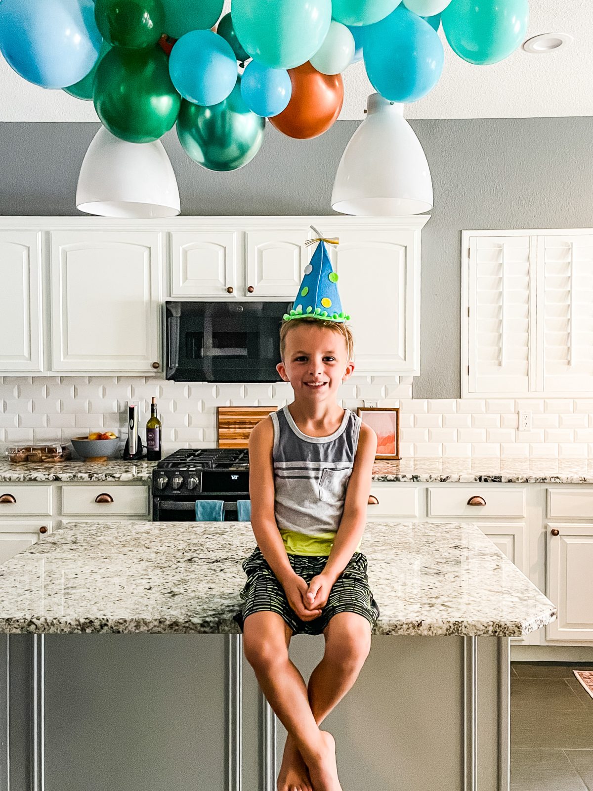 How to Make a Simple DIY birthday Balloon Garland - Haute House Love